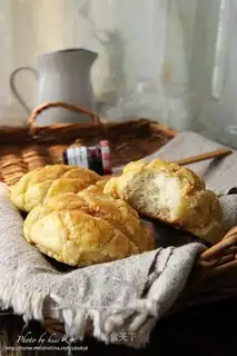 Pineapple bun