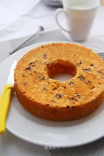 Cranberry angel cake