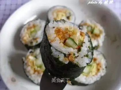 Hot cabbage sushi