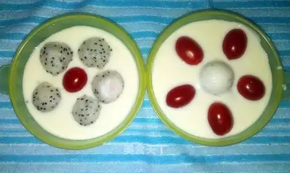 Double-chicked yogurt