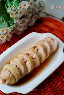 Fresh chicken rolls