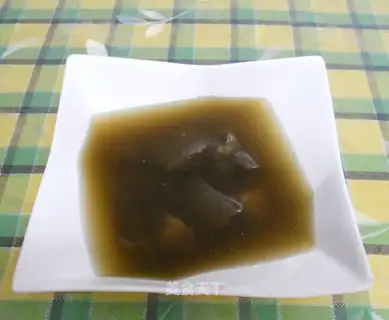 Chicken weeds and pigs