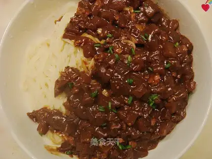 Meat and eggplant noodles