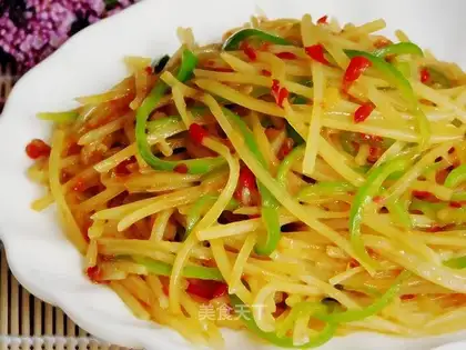 Pepper-cracked potatoes