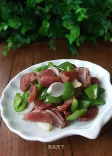 Pyramid fried sausage