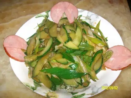 Onion burning cucumber chips