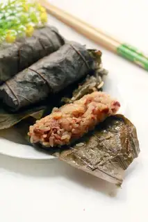 Frozen rice with mushroom sauce