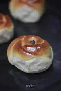 Rose bread