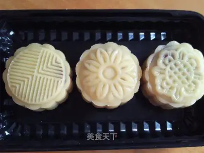 Ice mooncake