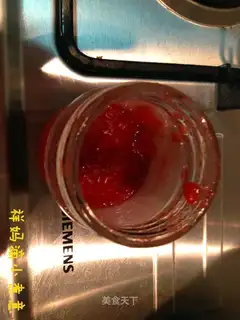 Strawberry sauce