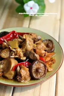 Chicken with mushrooms