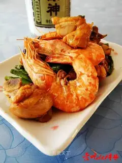 Chickens burn shrimp
