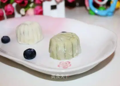 Tea ice-cream mooncake