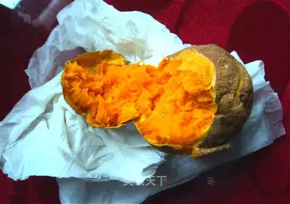Microwave baked potatoes