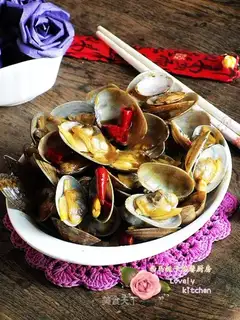 Spicy pop clams