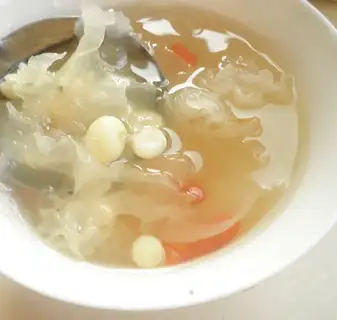 Chicken head, silver ear soup