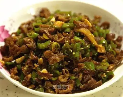 Pry pepper fried sausage