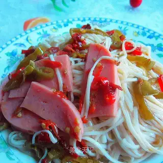 Spicy rice noodles