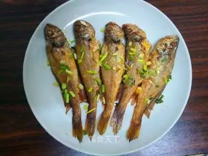 Fried plumfish