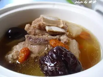 Cracking steak soup