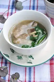 Spinach liver soup