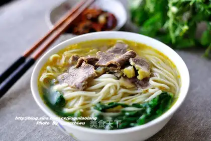 Curry beef noodles