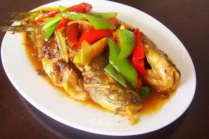 Cream-burned yellowfish