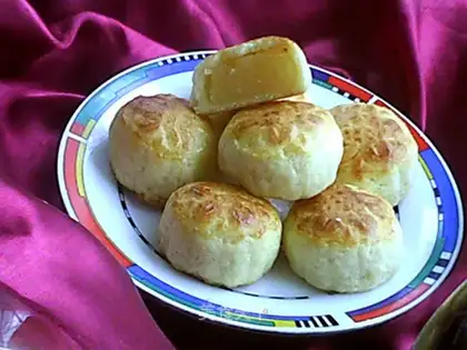 Milk moon cake