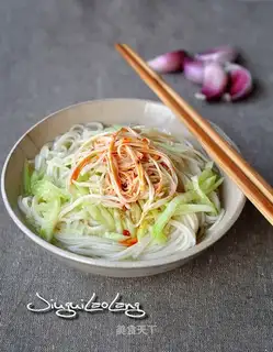 Chicken noodle