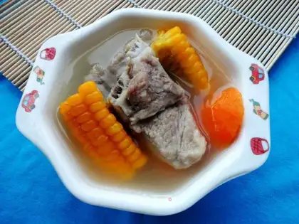Pork bone corn carrot soup