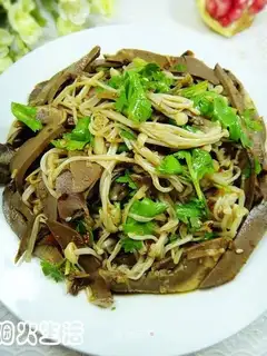 Golden mushrooms and pig hearts