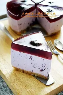 Blueberry jelly cheesecake