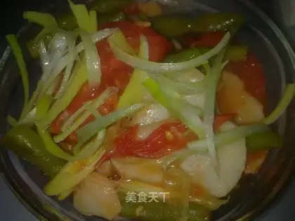 Soybeans fried tomatoes