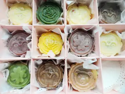 Ice mooncake