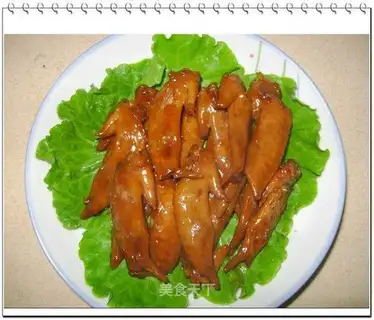 Stewed chicken wings tips