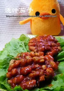 Pour tomato flowers in juice