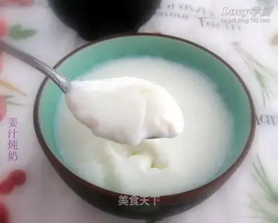 Stewed milk with ginger juice