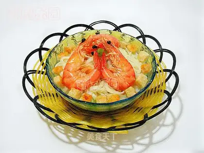 Noodles in soup with tofu and fresh shrimp