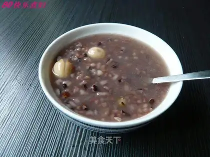 Lotus seed "eight treasure" porridge