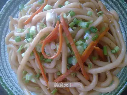 Three-shredded Udon noodles
