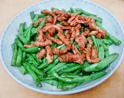 stir-fried shredded pork with beans