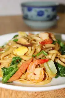 assorted fried noodles