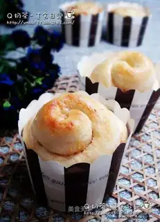 Paper cup meat floss roll
