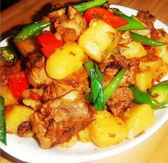 Roasted pork ribs with potatoes