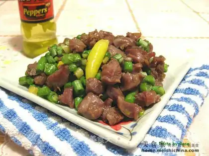 Green beans and chicken gizzards
