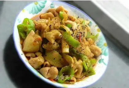 Green pepper and fat sausage