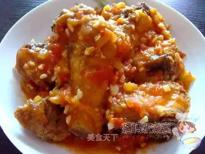 Fish nuggets in tomato sauce
