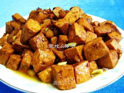 Braised tofu with minced pork