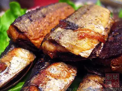 Dry fried saury