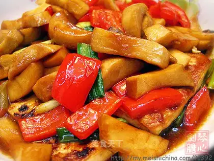 Stewed tofu with abalone and mushroom in oyster sauce